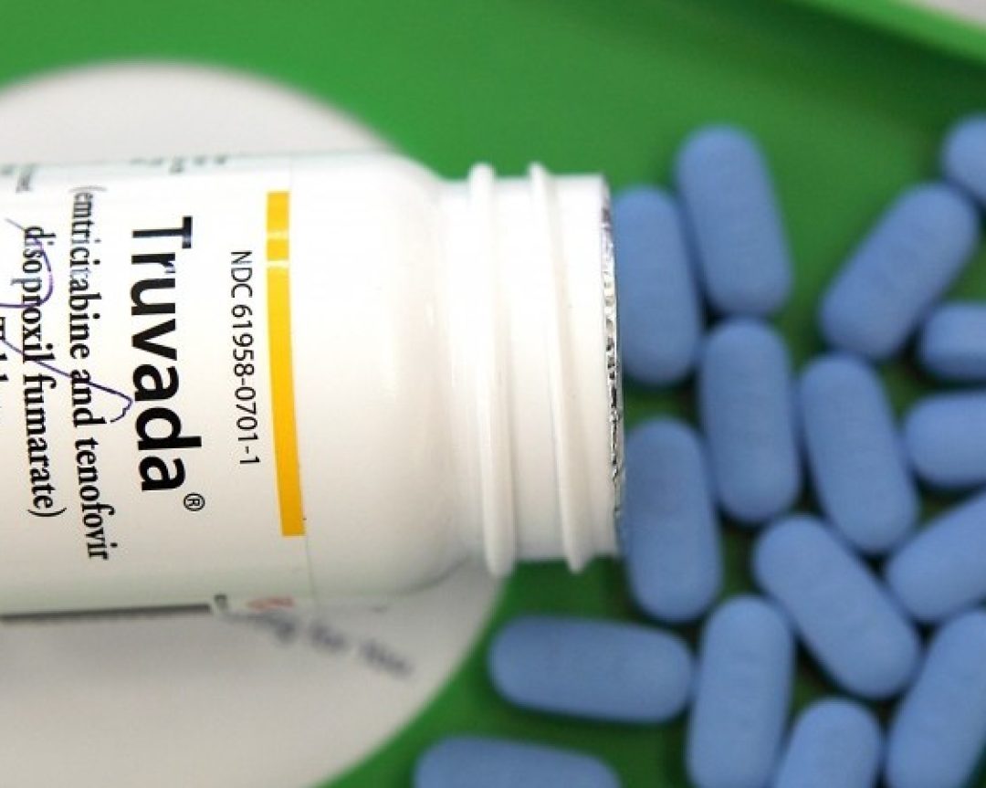 ESTUDOS SOBRE PROBLEMAS DE DESENVOLVIMENTO INFANTIL COM USO DE ANTIRRETROVIRAIS